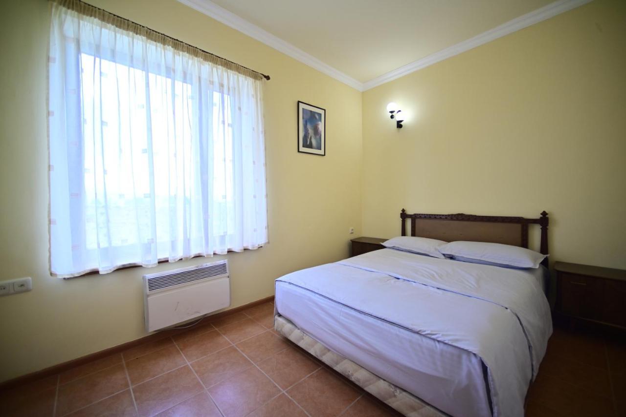 Sevan Tarsus Guesthouse Tsovazard Ngoại thất bức ảnh