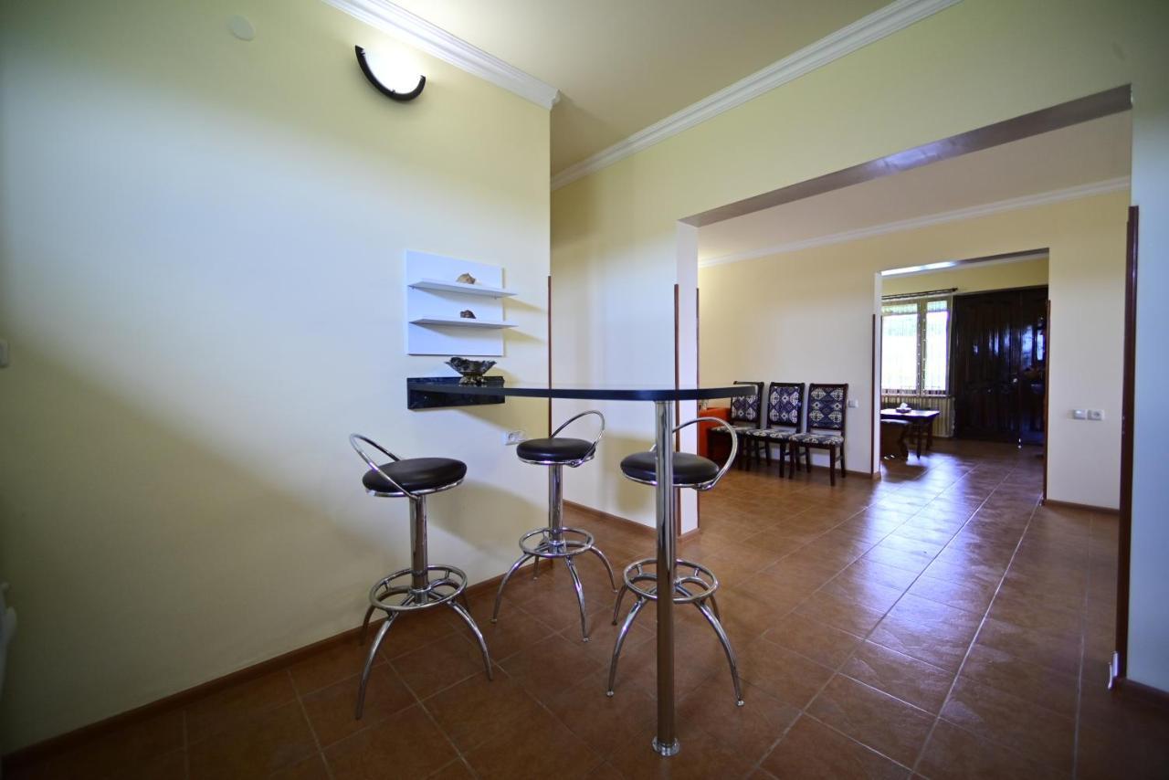 Sevan Tarsus Guesthouse Tsovazard Ngoại thất bức ảnh